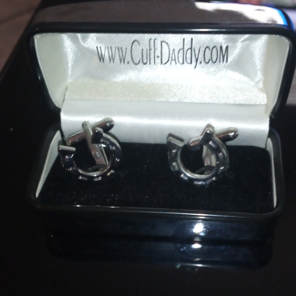 Cuff Links - Picture 4 of 4